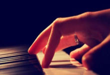 爱游戏-三城血战封神路！电竞天才凌云问鼎《巅峰战场》全能王