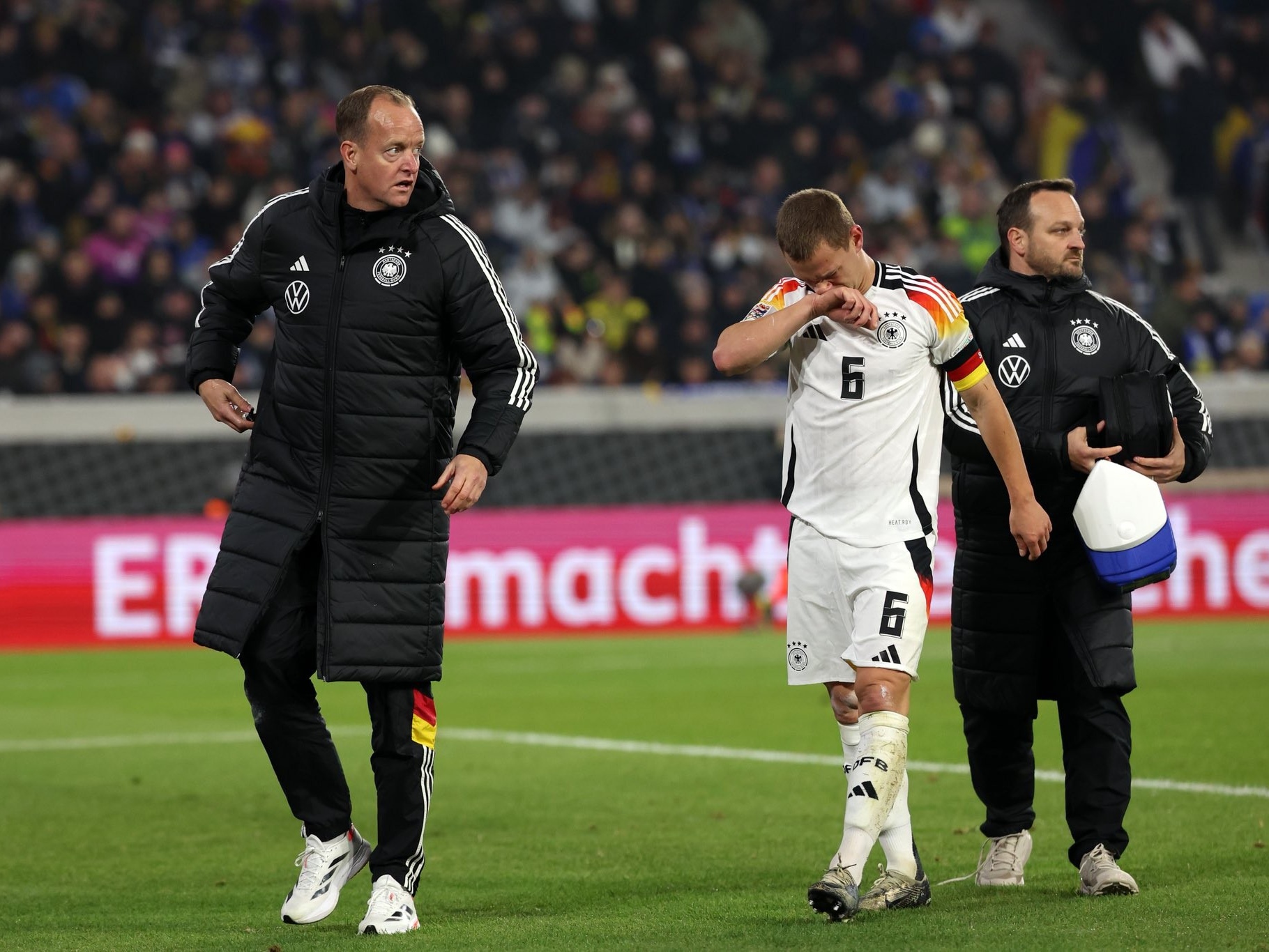 爱游戏体育-瑞士队壮举战胜德国队，夺下胜利的简单介绍