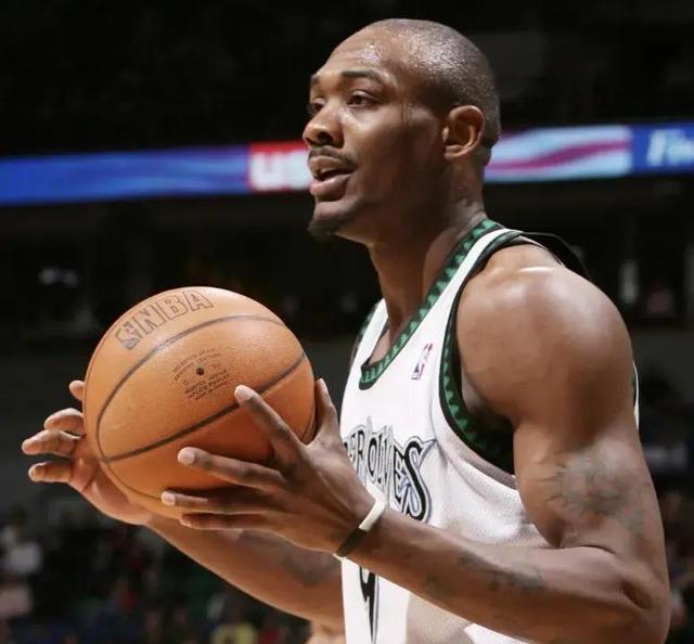 篮球传奇人物离世:前NBA球员生命终结留下无限遗憾的简单介绍 篮球传奇人物离世:前NBA球员生命终结留下无限遗憾的简单介绍