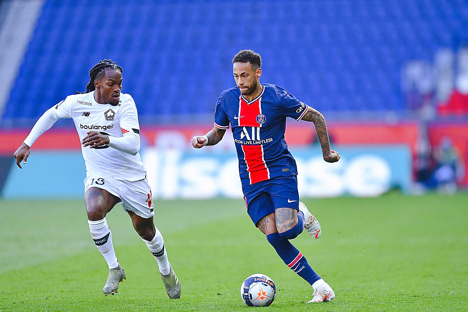 爱游戏娱乐-巴塞罗那频频告捷，欧冠前景光明的简单介绍