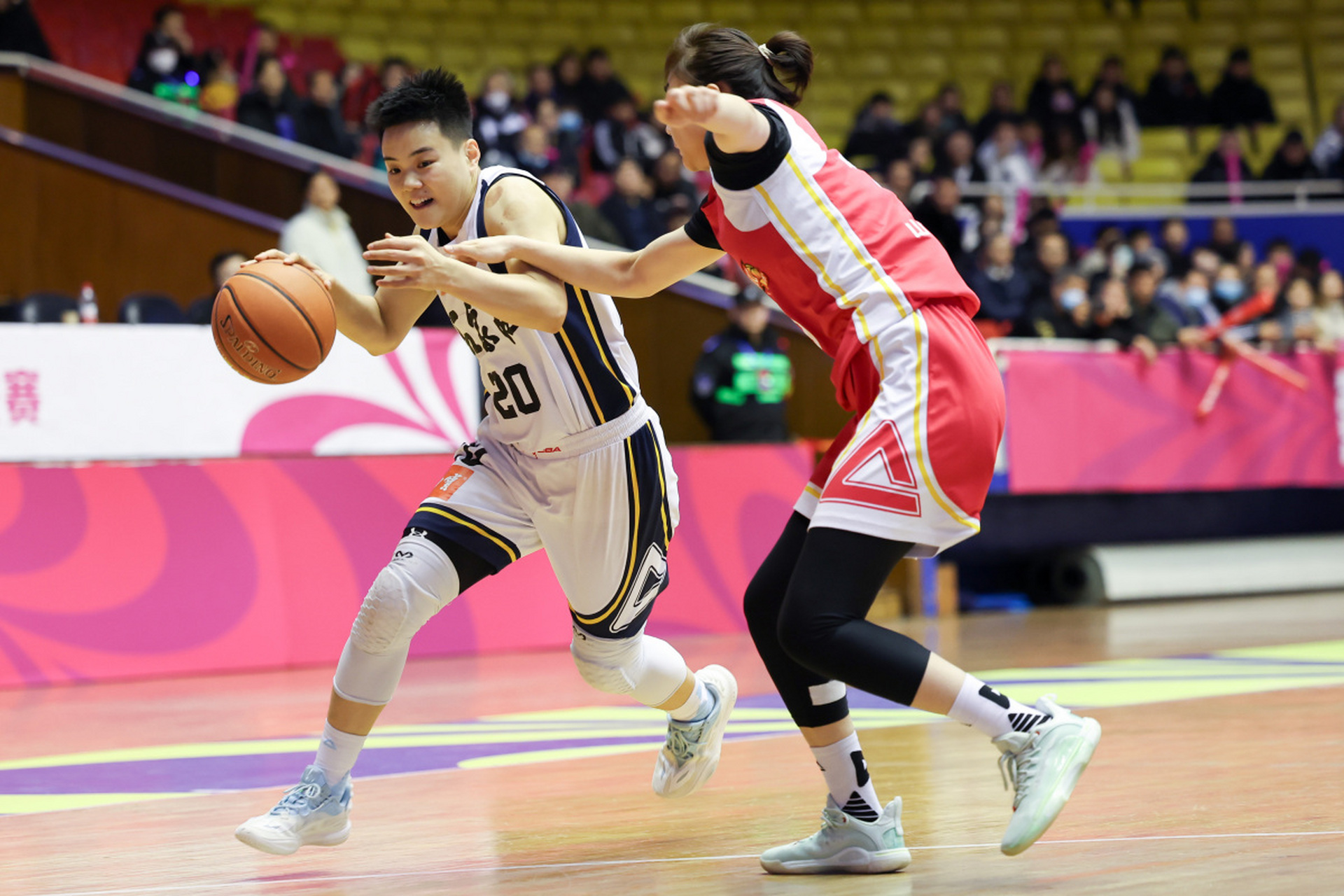 爱游戏大厅-山东队实力碾压对手，轻松获得胜利的简单介绍