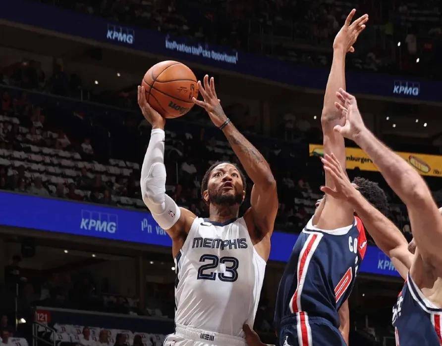 NBA传奇球员空降欧洲,引发球迷疯狂欢呼 NBA传奇球员空降欧洲,引发球迷疯狂欢呼