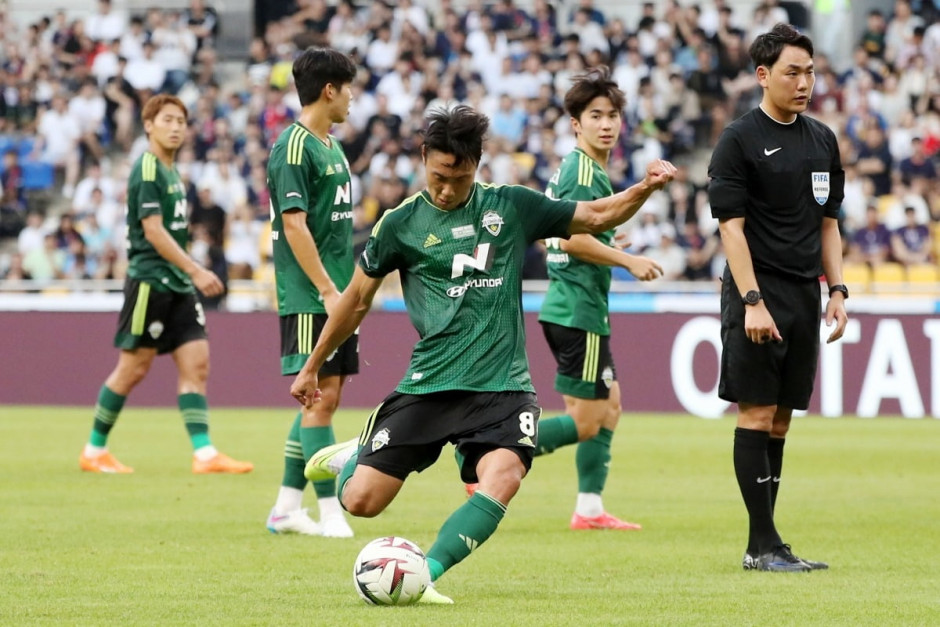 首尔FC再度展现实力,战胜对手晋级 首尔FC再度展现实力,战胜对手晋级