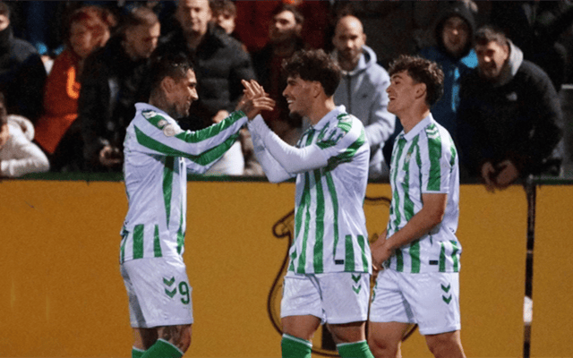 包含比利亚雷亚尔客场大胜贝蒂斯,穆萨亚内斯梅开二度的词条 包含比利亚雷亚尔客场大胜贝蒂斯,穆萨亚内斯梅开二度的词条