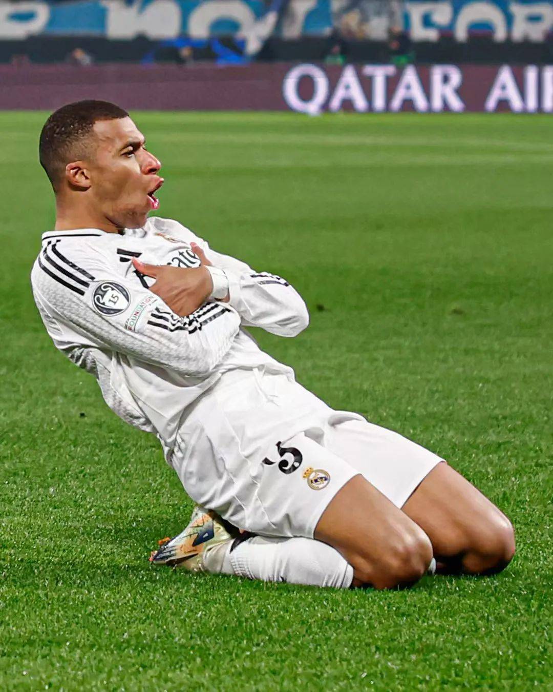 爱游戏娱乐-皇家马德里卫冕冠军立志再度夺冠