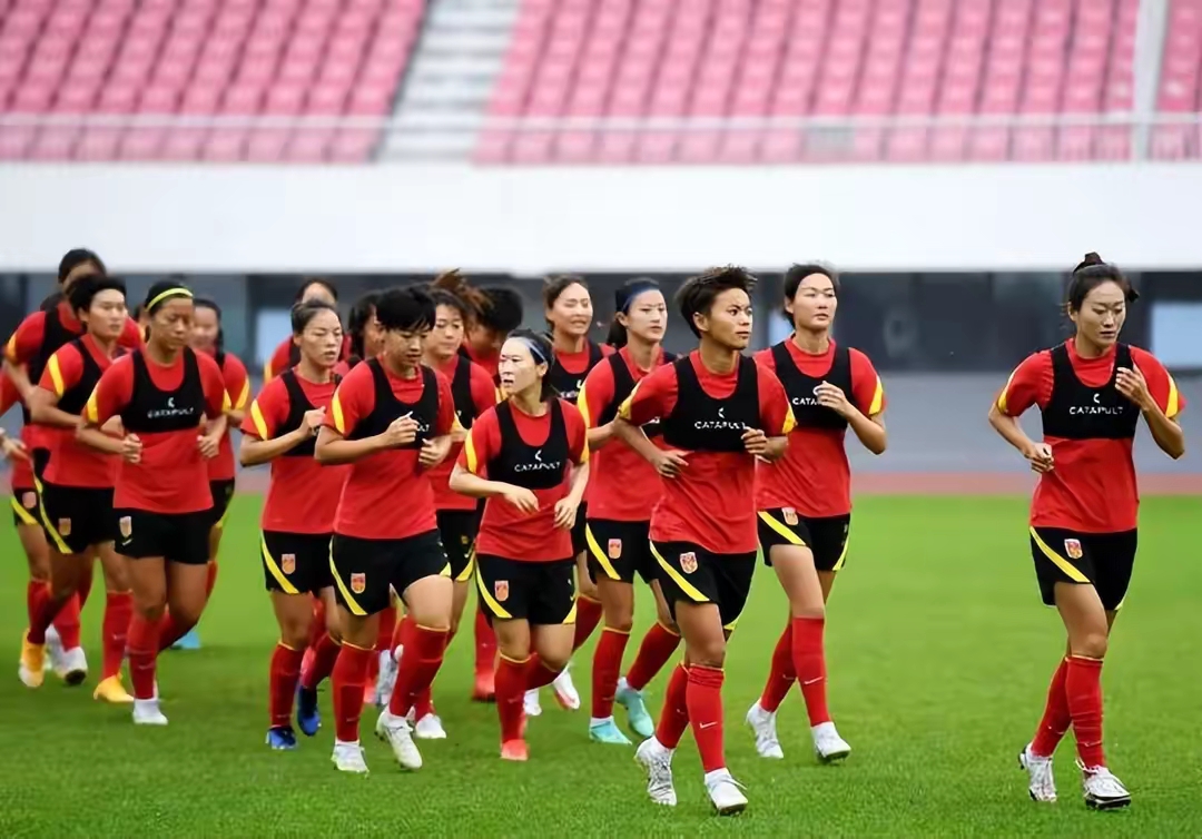 爱游戏APP-中国女足联赛新赛季揭幕，实力碾压对手