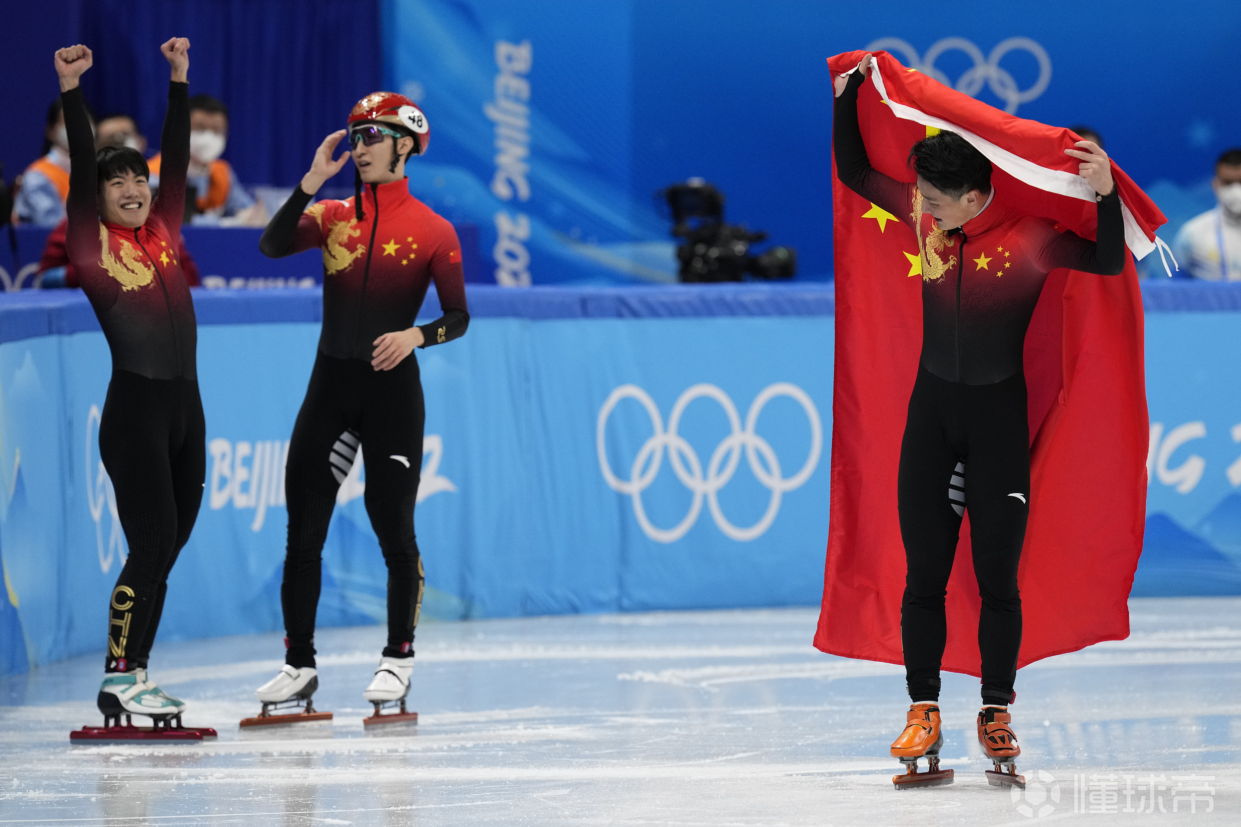 爱游戏-匈牙利逆袭哥伦比亚，晋级可能性再度开启？