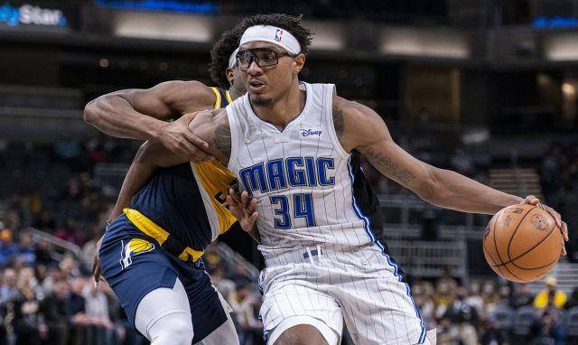 包含猛龙队战胜魔术队,继续保持不败的词条 包含猛龙队战胜魔术队,继续保持不败的词条