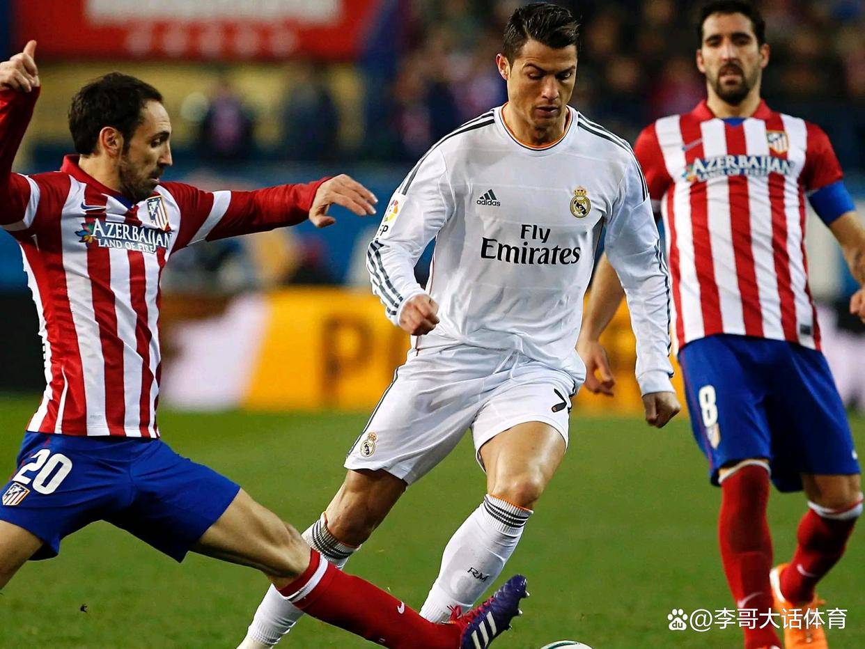 马竞高举金马,欧冠席位稳固 马竞高举金马,欧冠席位稳固