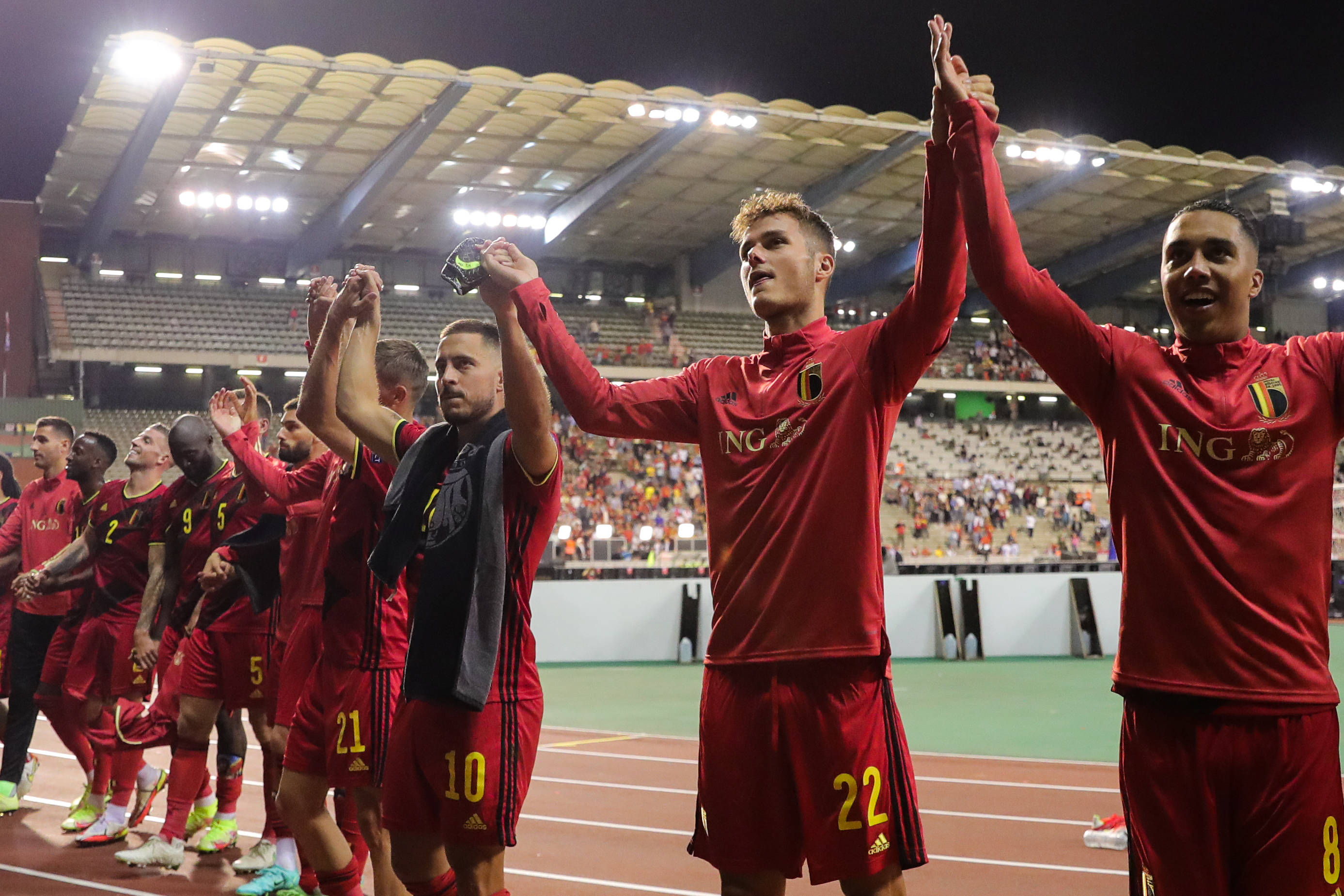 比利时队豪取连胜，冲刺冠军之路