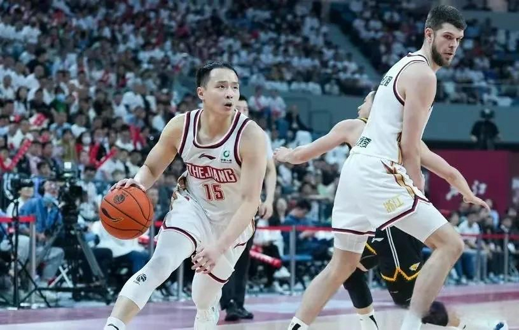 辽宁男篮以大比分击败浙江队 辽宁男篮以大比分击败浙江队