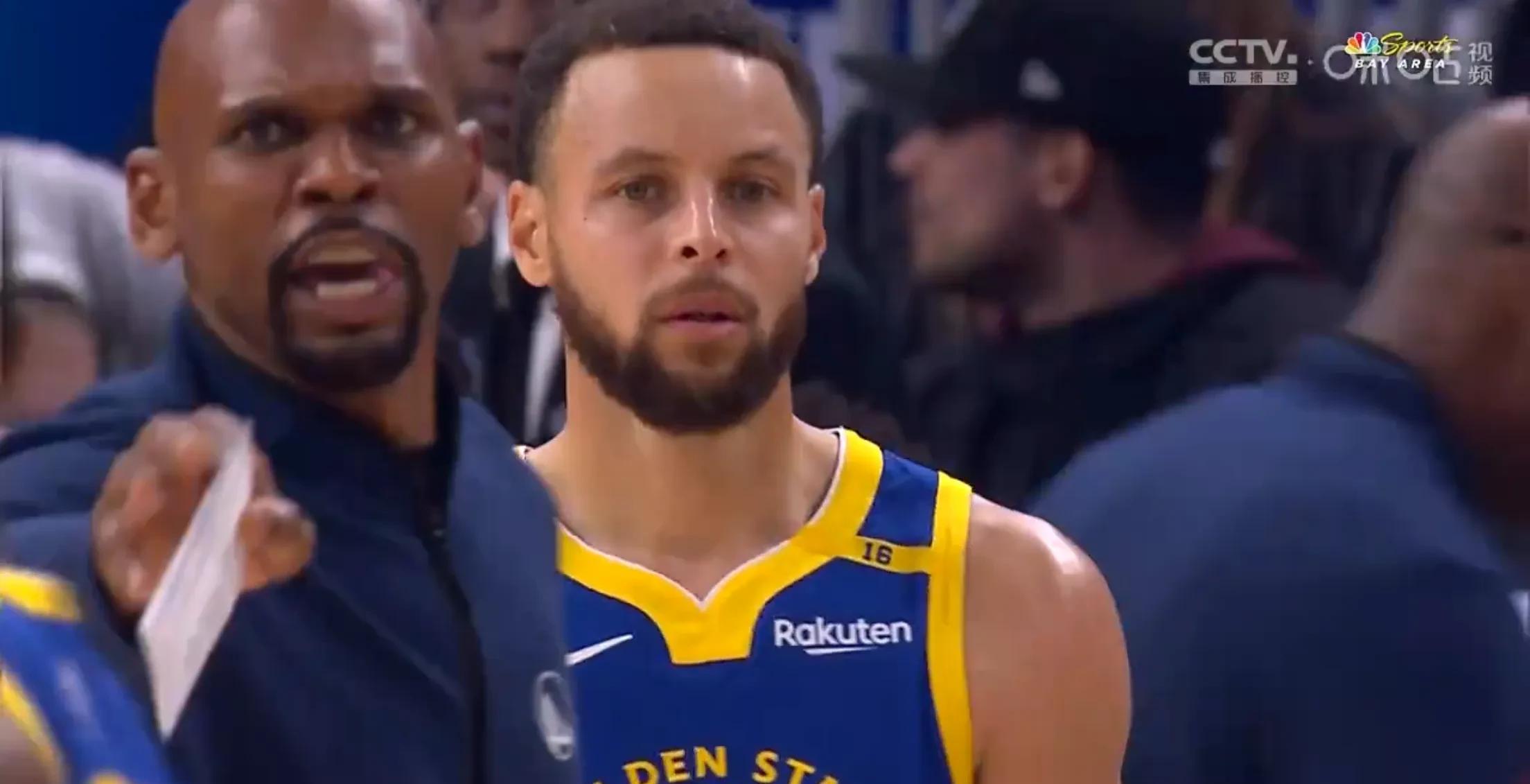 爱游戏在线-包含勇士三连败，库里全场发挥不佳的词条