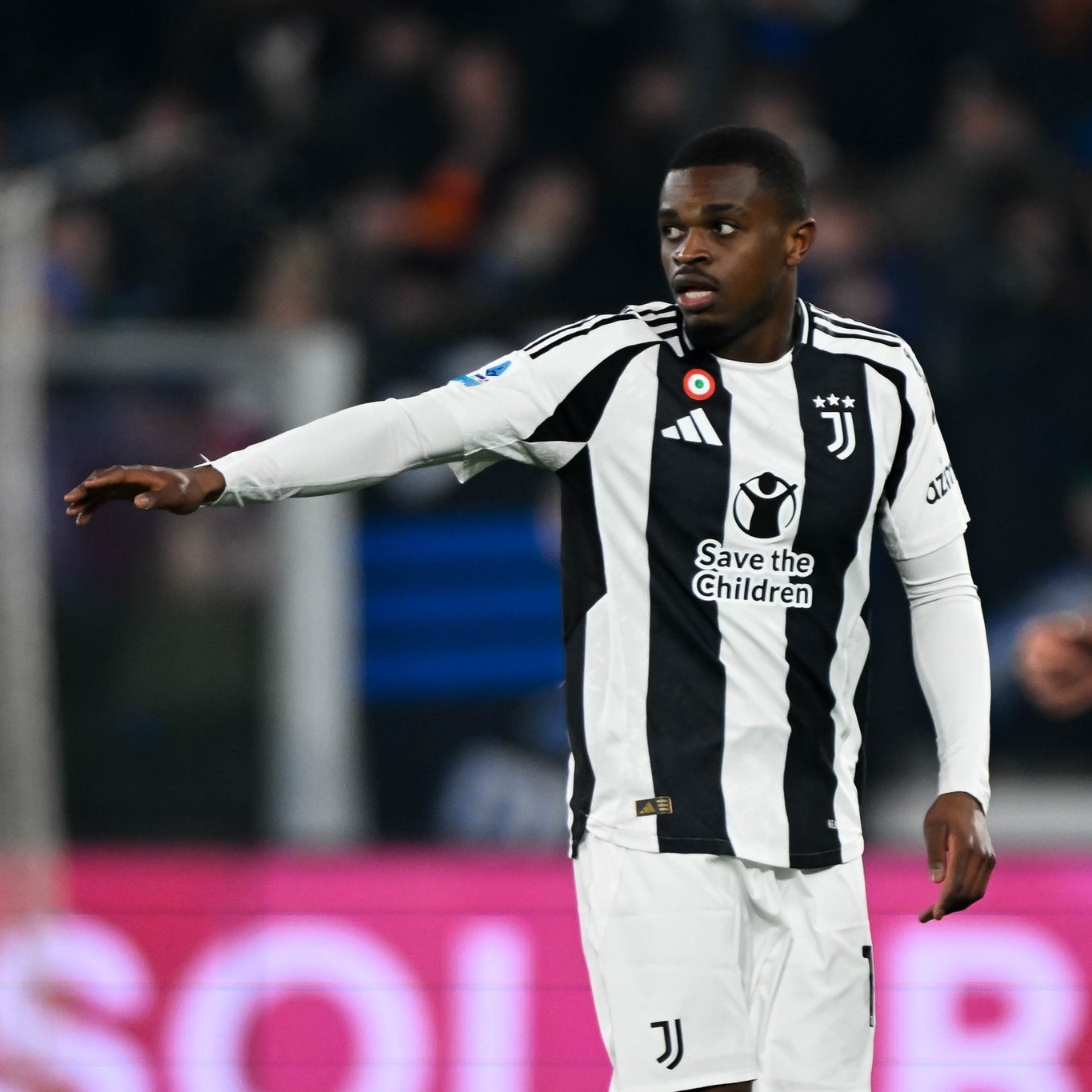 爱游戏体育-尤文图斯大败，晋级路越发艰难