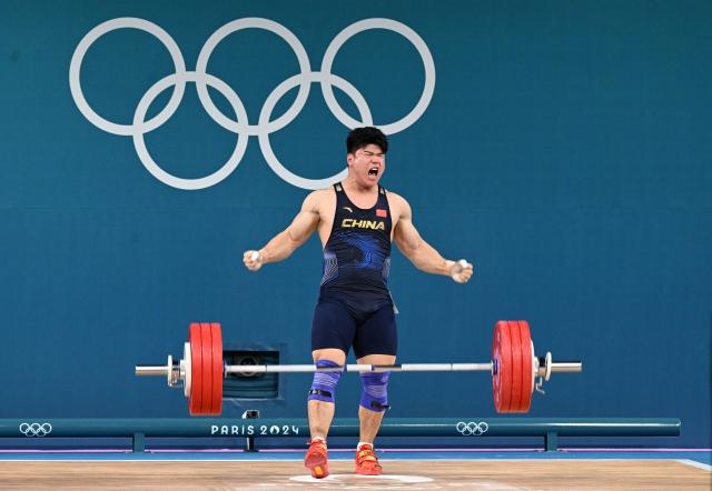 爱游戏-古巴代表队在田径项目中勇夺金牌