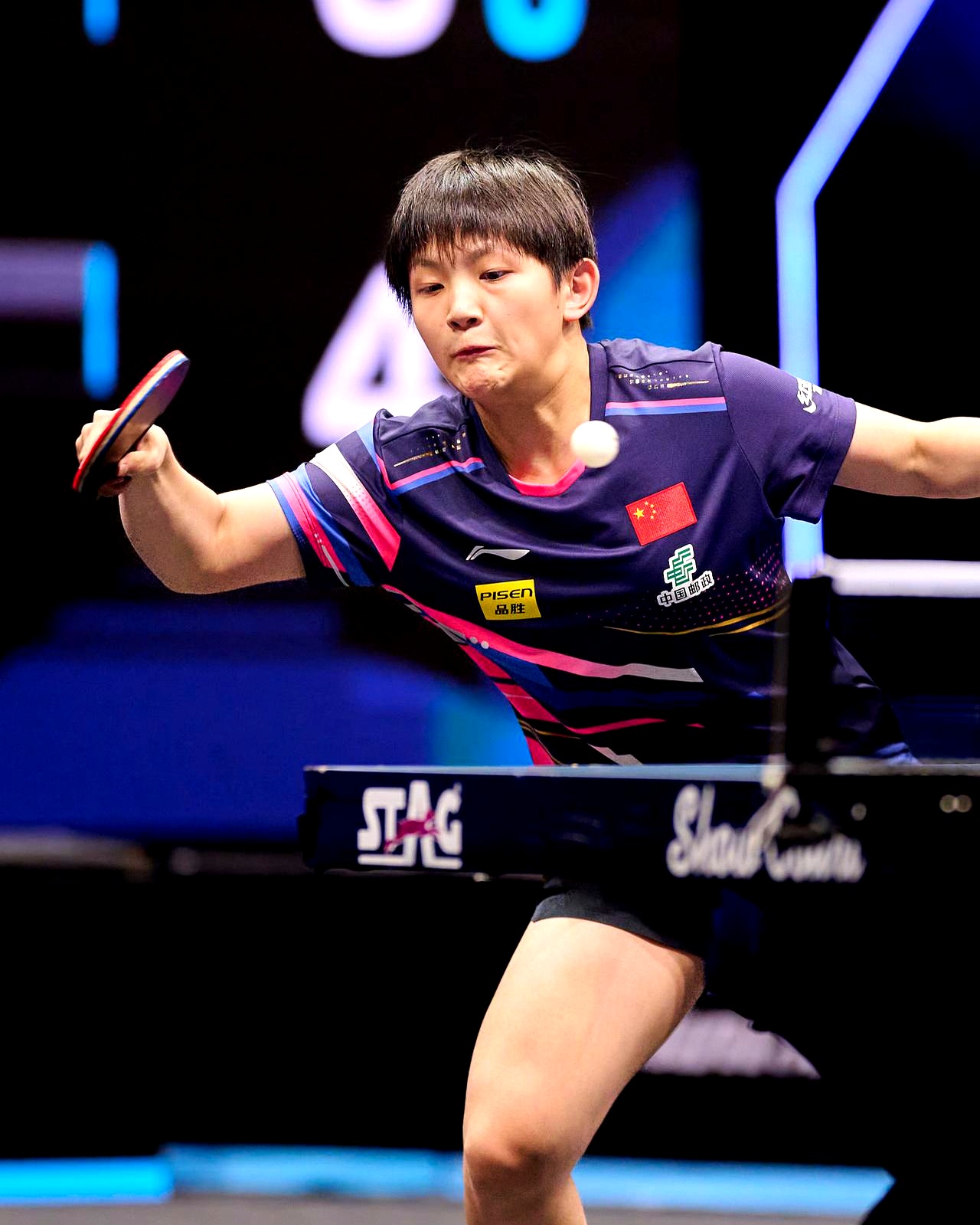 爱游戏大厅-突尼斯羽毛球选手技压群雄，斩获银牌的简单介绍