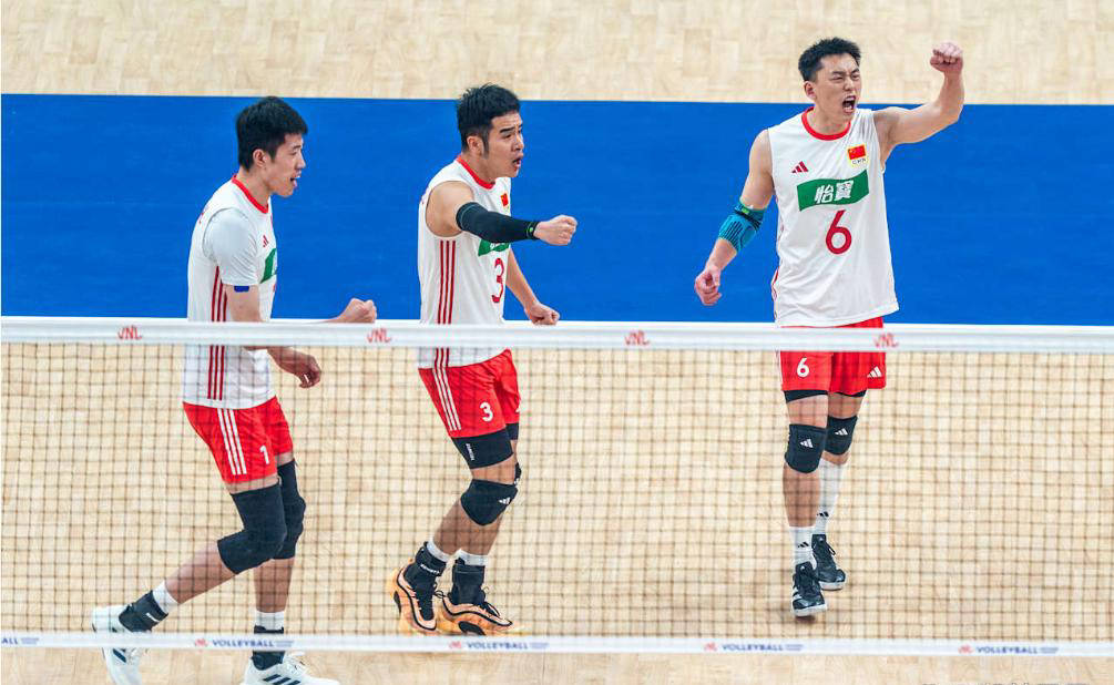 爱游戏在线-富勒姆连战连败，降级阴云密布