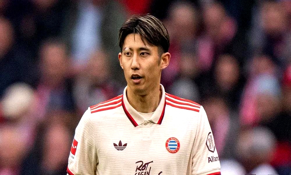 爱游戏官方-拜仁客场憾负尤文，晋级局势岌岌可危