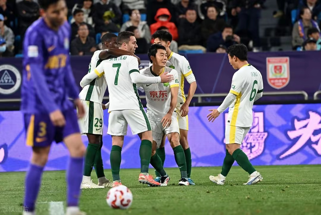 爱游戏官方-关于中超赛场上精彩一幕，势均力敌激情四射的信息