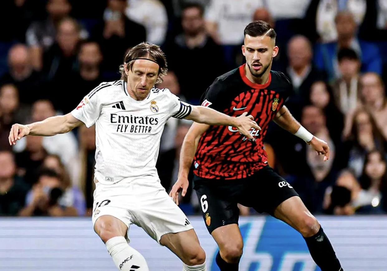 爱游戏大厅-包含皇马小组出线形势看好，球员备战零失误的词条