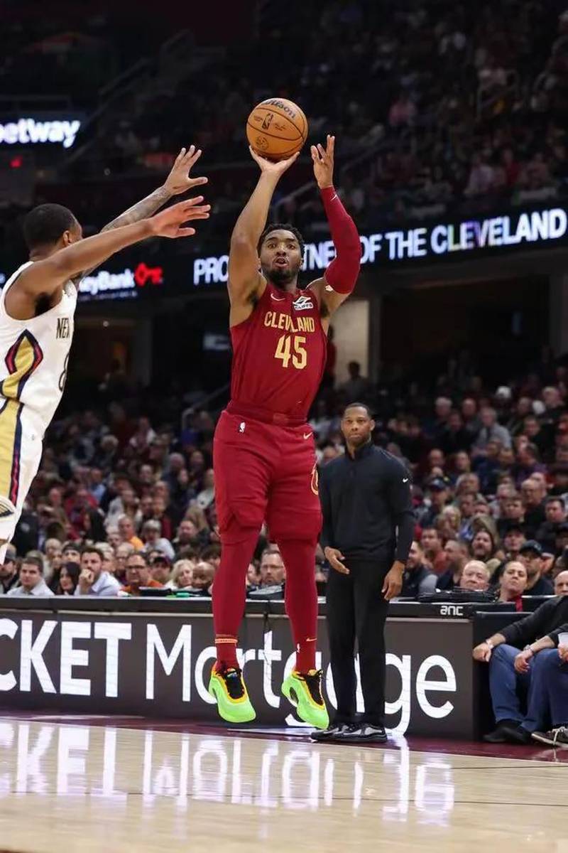 76人不敌开拓者,防守疏漏致败 76人不敌开拓者,防守疏漏致败