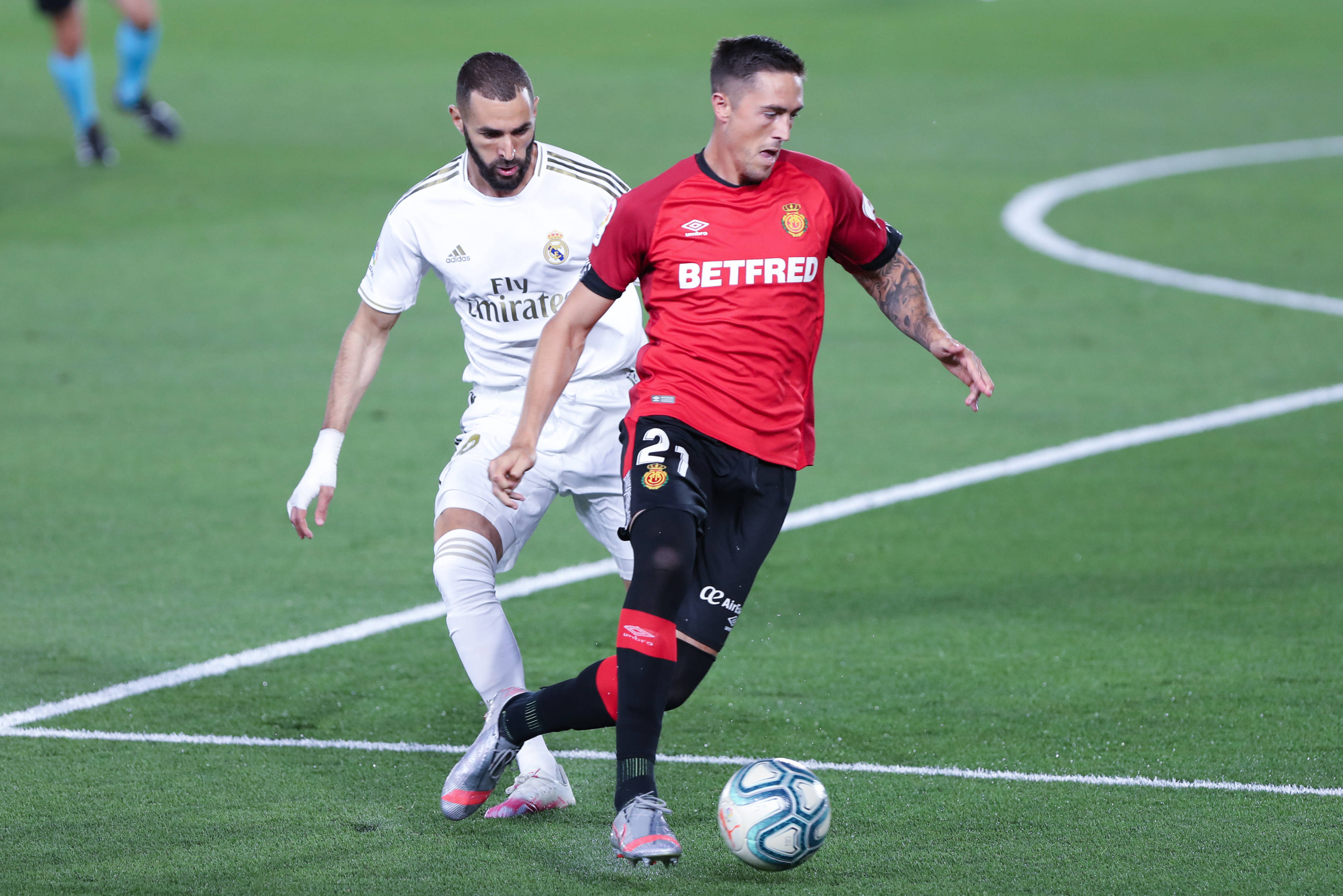 爱游戏APP-马洛卡主场溃败，无缘提前保级