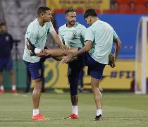 内茨罗主场告捷,逐渐追赶前列 内茨罗主场告捷,逐渐追赶前列