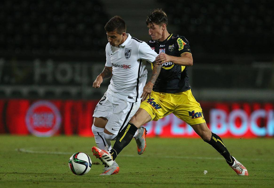 爱游戏-关于葡超联赛中球队实现良好的进攻防守平衡的信息