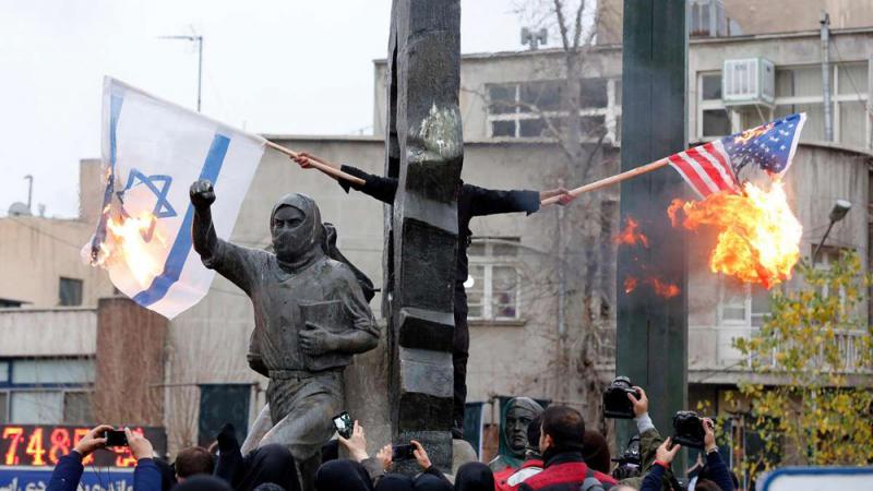 爱游戏tv-守望者目光锐利,对手一触即发紧张局势的简单介绍