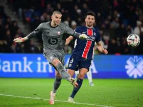 爱游戏官网-关于里尔球员在训练中秀技术,引来围观者的信息