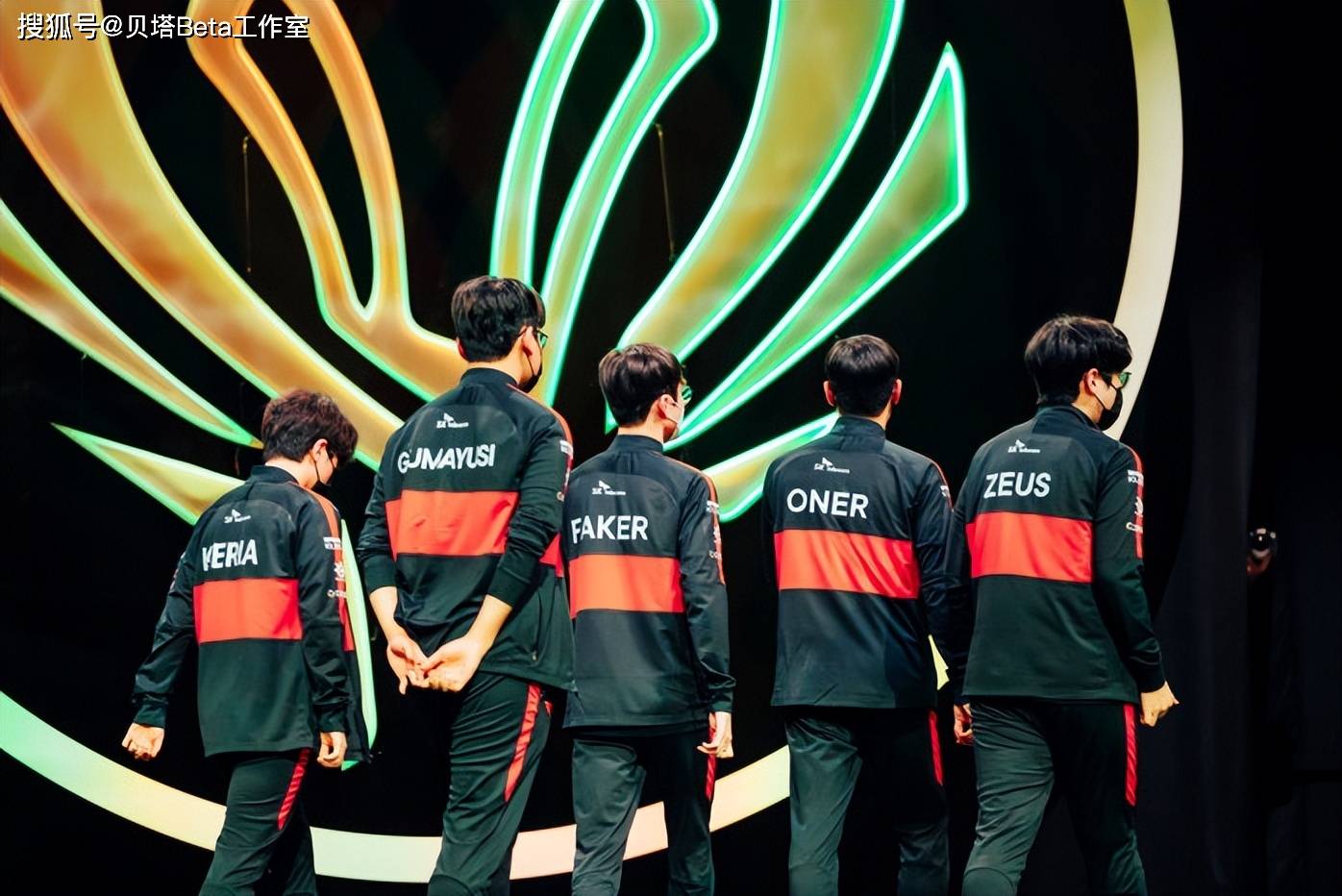 爱游戏在线-包含G2横扫C9，Zeus团战一打五宿命之战小组赛，让粉丝疯狂欢呼的词条