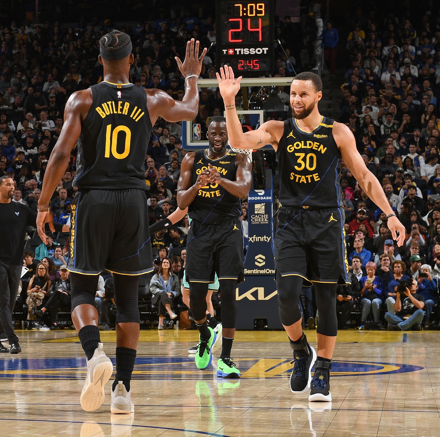 灰熊大胜骑士,杰克逊发挥出色的简单介绍 灰熊大胜骑士,杰克逊发挥出色的简单介绍