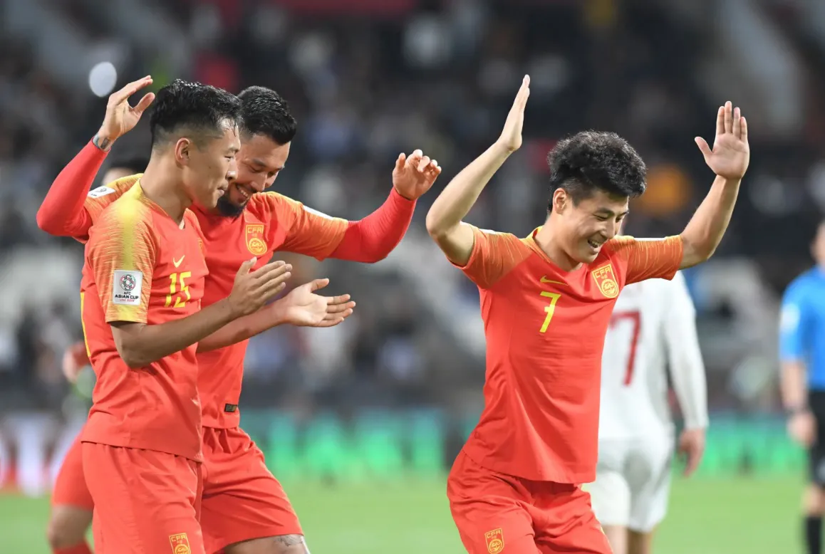 爱游戏APP-武磊首发国脚出场,0-2负阵欧国联比赛