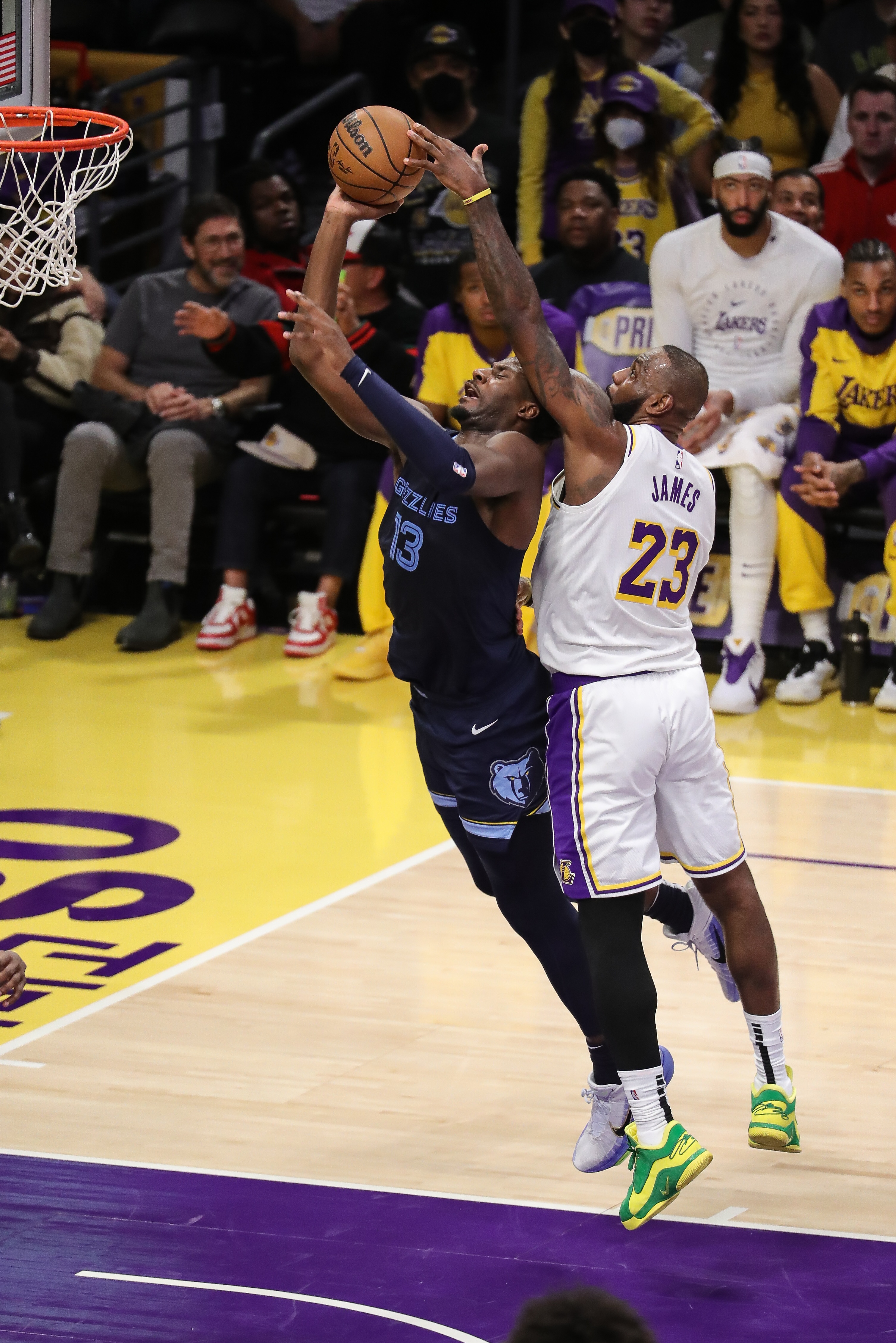 爱游戏官网-詹姆斯蝉联常规赛MVP,再次证明实力