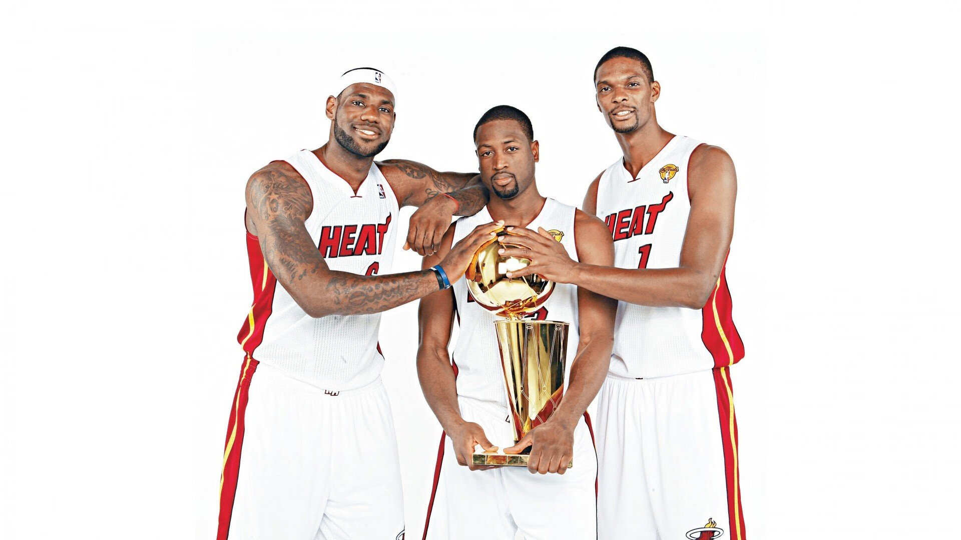 东方奇迹，天津队如何用五环锁链碾压灰熊，伦纳德孤星璀璨却难挽狂澜